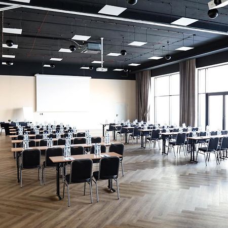רשין Citi Hotel'S Warszawa-Falenty מראה חיצוני תמונה