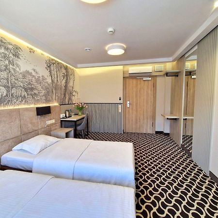 רשין Citi Hotel'S Warszawa-Falenty מראה חיצוני תמונה