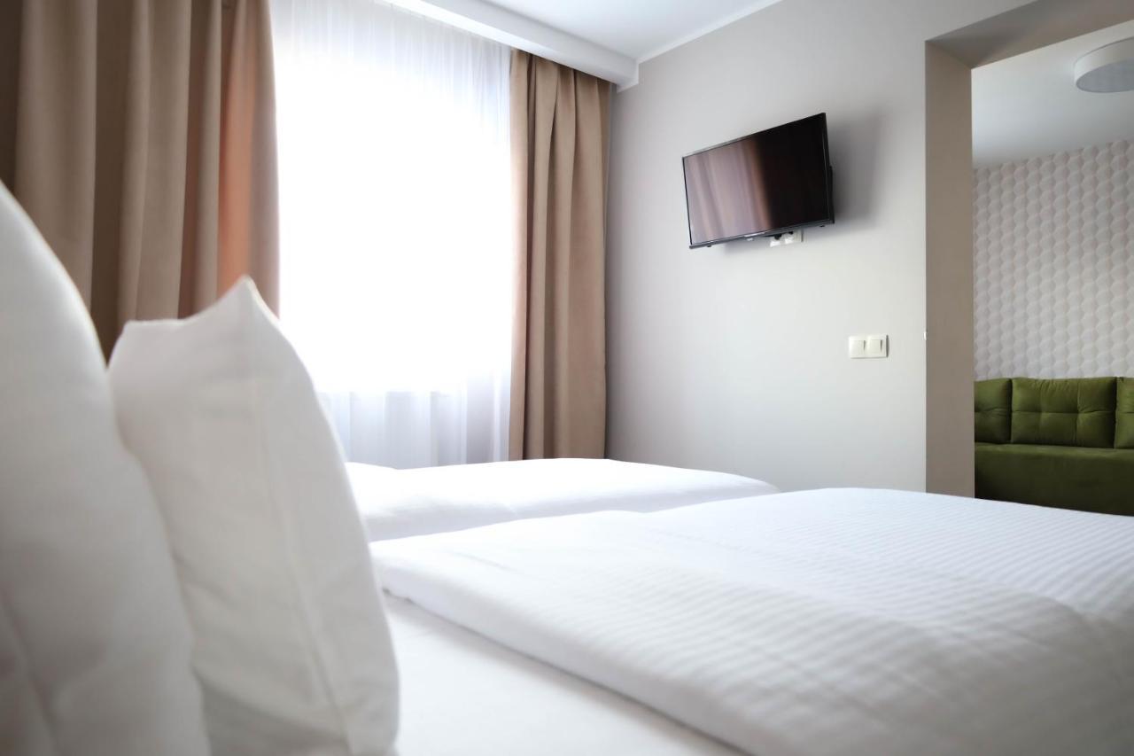 רשין Citi Hotel'S Warszawa-Falenty מראה חיצוני תמונה